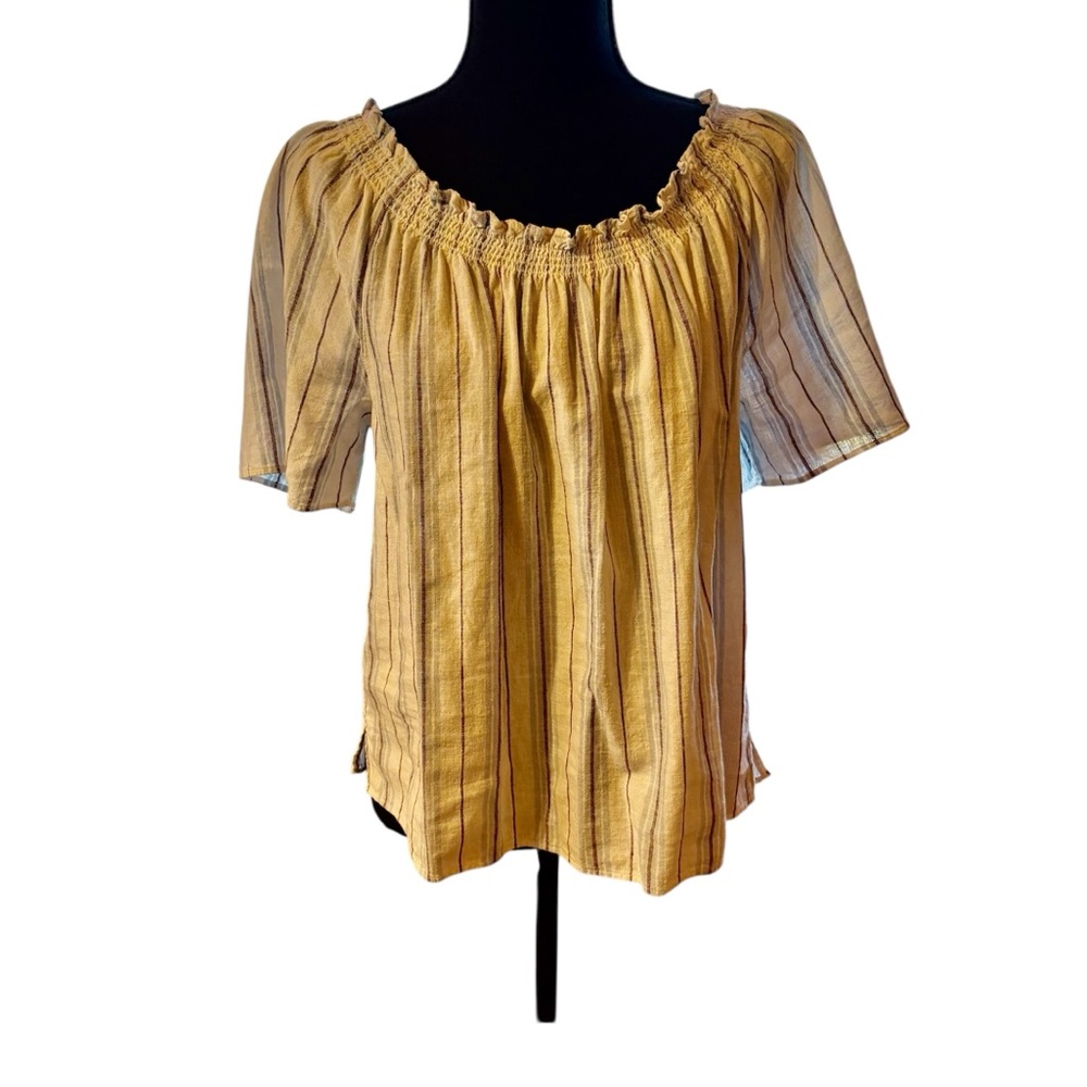 Loft linen/cotton cute summer top, medium petite, smocked neckline, lightweight